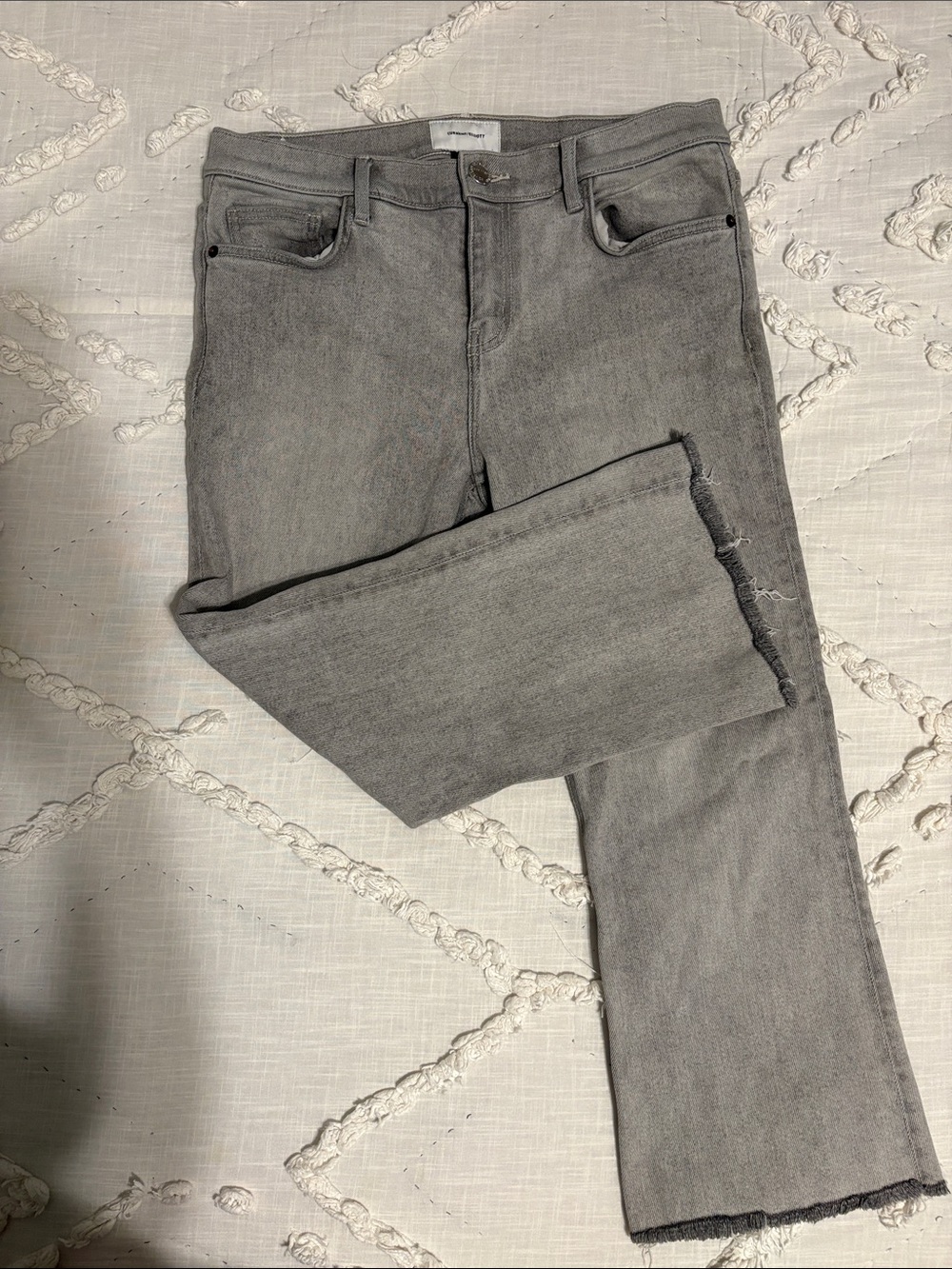 Current/Elliott Gray Straight-Leg Jeans with Raw Hem
